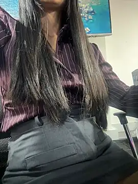Amy Kiitty  online show from 05-27-26, 01:29