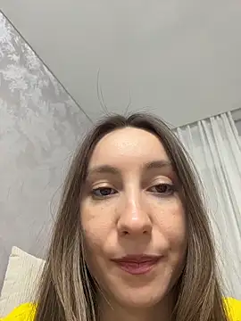 Snapshot of viviandaimond1 chatting on 02-05-26, 07:53 viviandaimond1 online show from 02-05-26, 07:53