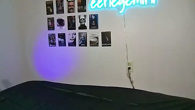 decayingcandy online show from 03-18-25, 01:13