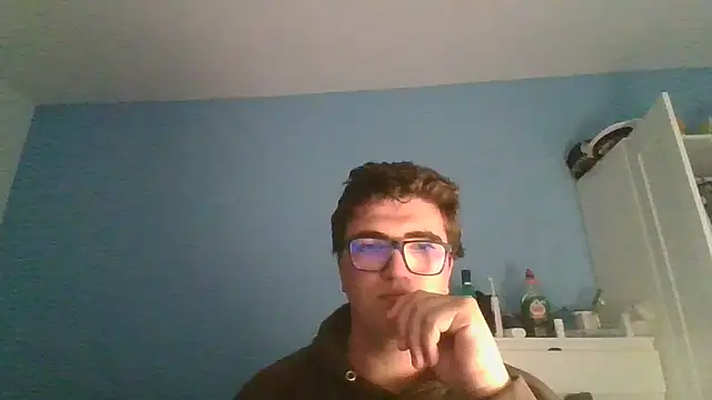 Snapshot of sorolla12 chatting on 12-17-25, 06:02 sorolla12 online show from 12-17-25, 06:02