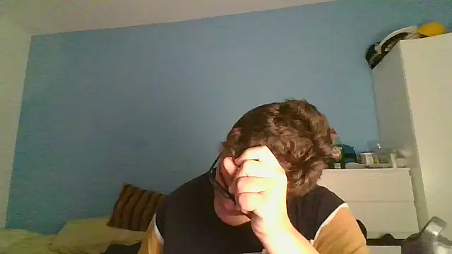 Snapshot of sorolla12 chatting on 01-12-26, 10:14 sorolla12 online show from 01-12-26, 10:14