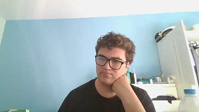 Snapshot of sorolla12 chatting on 12-15-25, 12:22 sorolla12 online show from 12-15-25, 12:22