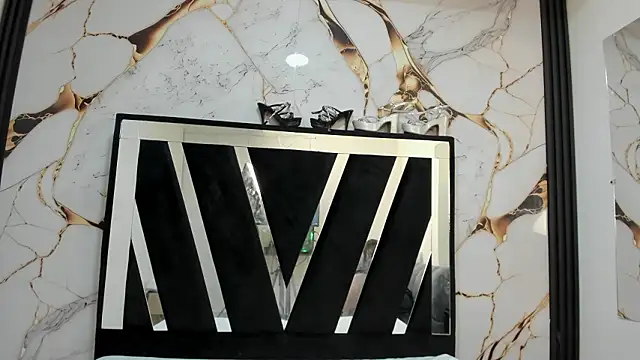 KarinaSimonz online show from 02-17-26, 07:44