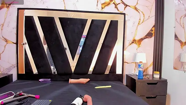 KarinaSimonz online show from 01-13-26, 08:02