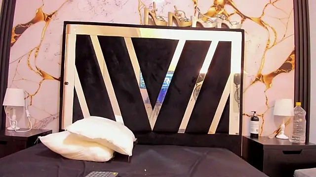 KarinaSimonz online show from 02-10-26, 07:24