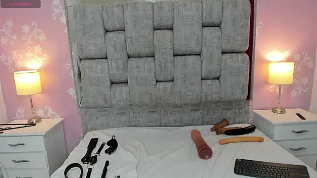 KarinaSimonz online show from 03-06-25, 08:05