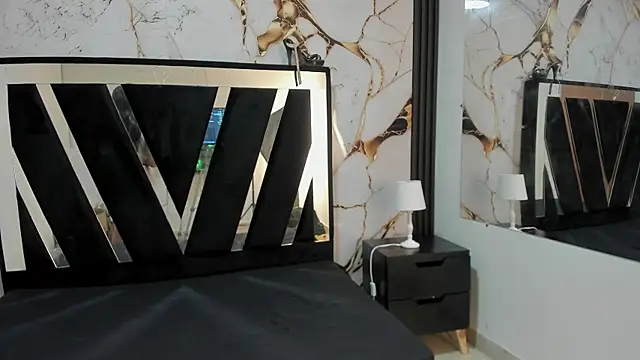 KarinaSimonz online show from 10-08-25, 07:25