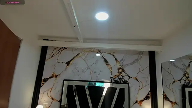 KarinaSimonz online show from 09-16-25, 07:59