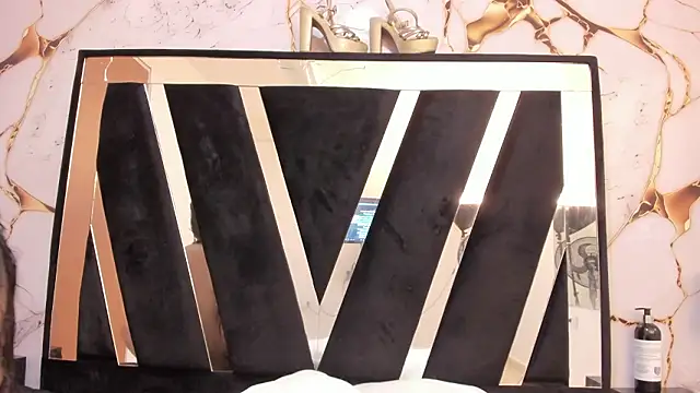 KarinaSimonz online show from 02-13-26, 07:58