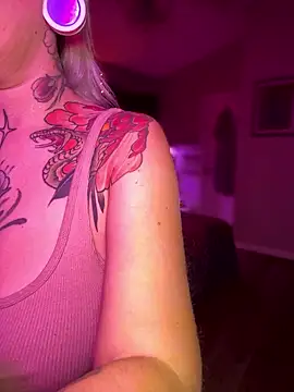 GoldieBakeman online show from 01-07-26, 06:02