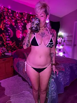 GoldieBakeman online show from 12-04-25, 05:45