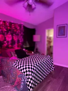 GoldieBakeman online show from 11-14-25, 05:27