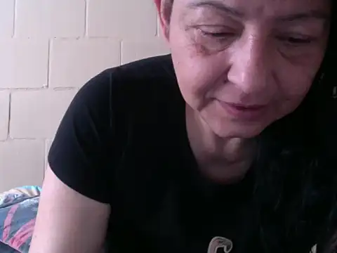 straichathot 08 online show from 11-12-25, 03:05