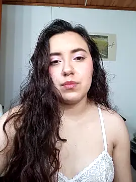 Emi chik online show from 10-26-25, 10:48