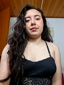 Emi chik online show from 04-23-26, 12:29