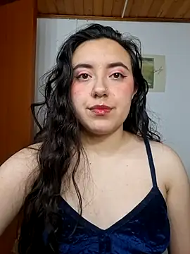 Emi chik online show from 02-25-26, 12:16