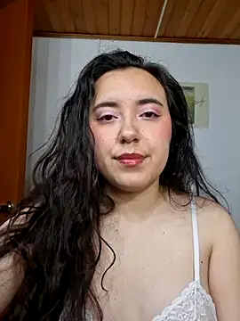 Emi chik online show from 05-31-26, 05:35