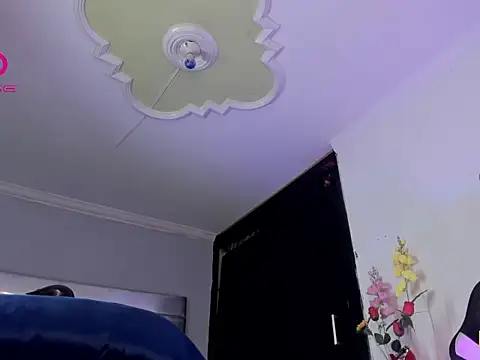 Eyleen Santos online show from 02-26-26, 07:58