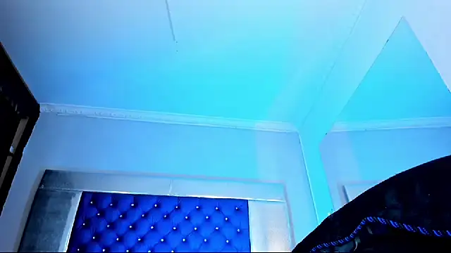 Eyleen Santos online show from 05-23-26, 07:46