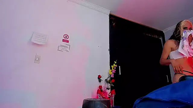 Eyleen Santos online show from 03-25-26, 08:08