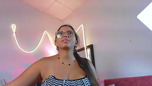Megaan Greey online show from 07-31-26, 10:51