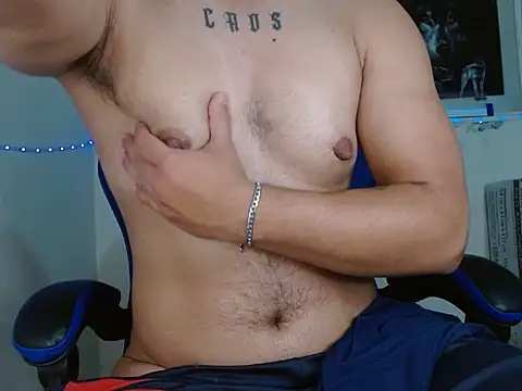 Snapshot of SexyBoy-Bigclit chatting on 10-07-25, 09:16 SexyBoy-Bigclit online show from 10-07-25, 09:16