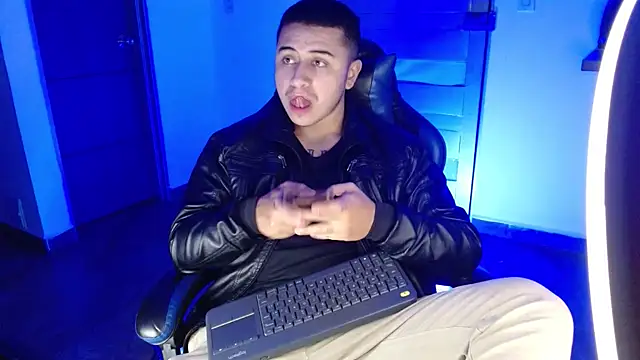 SexyBoy-Bigclit online show from 06-05-26, 02:16