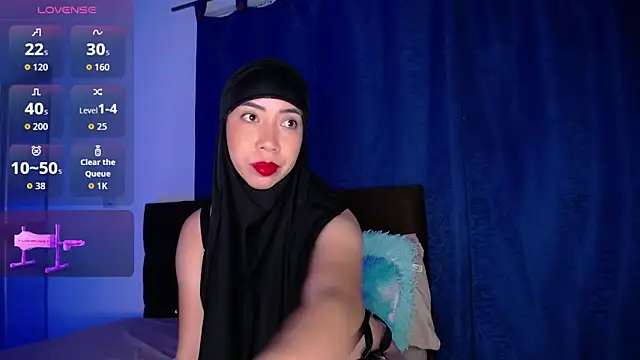 Sweet hot mia online show from 12-22-25, 01:44