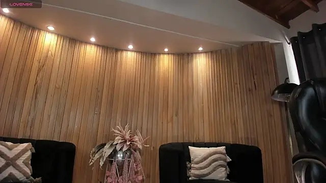 KatieNolan 1 online show from 11-07-25, 06:56