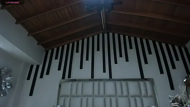 KatieNolan 1 online show from 01-12-26, 07:53