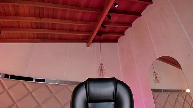 KatieNolan 1 online show from 03-18-25, 10:04