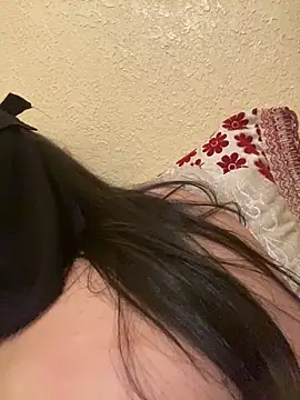 Snapshot of Cameelia chatting on 11-23-25, 10:03 Cameelia online show from 11-23-25, 10:03