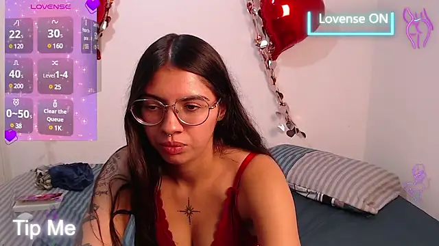 Snapshot of Argentiiniita chatting on 02-12-25, 02:03 Argentiiniita online show from 02-12-25, 02:03