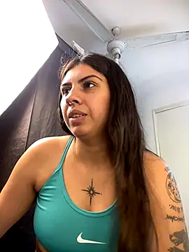 Snapshot of Argentiiniita chatting on 10-18-25, 07:05 Argentiiniita online show from 10-18-25, 07:05