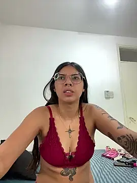 Snapshot of Argentiiniita chatting on 02-02-25, 01:52 Argentiiniita online show from 02-02-25, 01:52