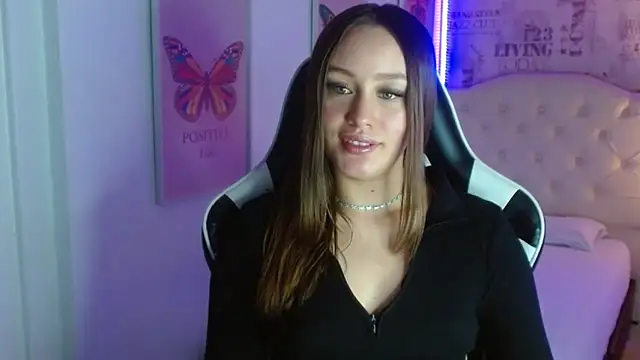 Snapshot of Ivyy_Crystal chatting on 02-27-25, 09:04 Ivyy Crystal online show from 02-27-25, 09:04