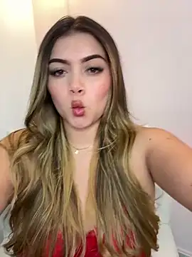 thaliafox  online show from 12-04-24, 04:26
