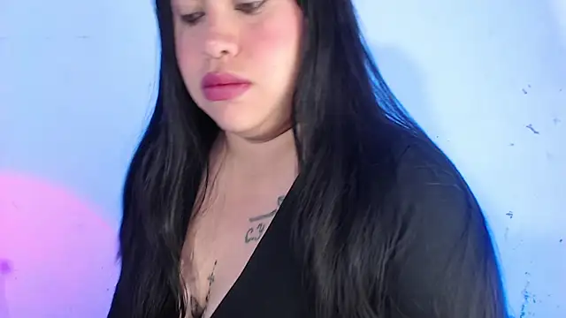 Snapshot of April_sexycurvi chatting on 09-24-25, 08:21 April sexycurvi online show from 09-24-25, 08:21