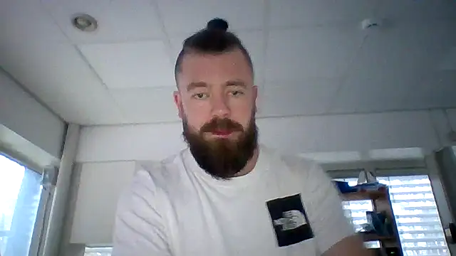 Sebuleczek online show from 12-25-24, 09:56