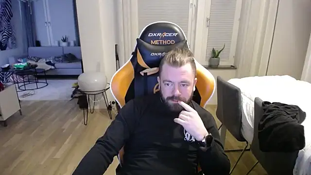 Sebuleczek online show from 03-03-25, 01:28