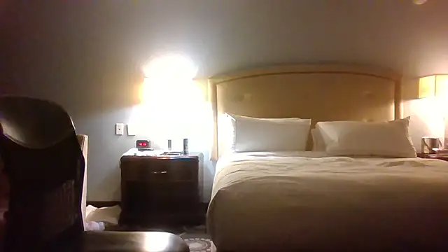 Youcunn online show from 10-29-25, 03:38