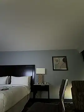 Youcunn online show from 11-15-25, 02:43