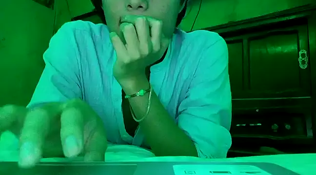 ruygw online show from 03-18-25, 01:02