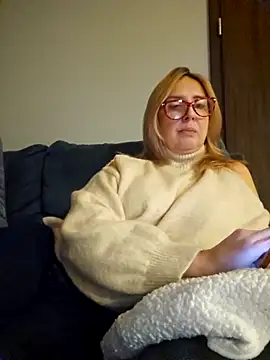 MariaRichi  online show from 02-11-26, 07:47