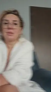 Snapshot of MariaRichi_ chatting on 02-20-26, 07:32 MariaRichi online show from 02-20-26, 07:32