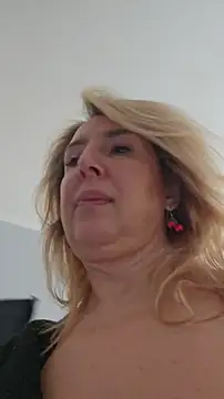 Snapshot of MariaRichi_ chatting on 04-03-26, 07:15 MariaRichi online show from 04-03-26, 07:15