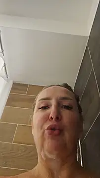 Snapshot of MariaRichi_ chatting on 03-04-26, 08:38 MariaRichi online show from 03-04-26, 08:38