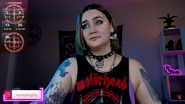 Snapshot of Emmybrightj_ chatting on 03-23-25, 03:54 Emmybrightj  online show from 03-23-25, 03:54