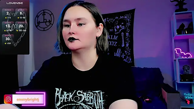 Snapshot of Emmybrightj_ chatting on 03-10-25, 05:43 Emmybrightj  online show from 03-10-25, 05:43