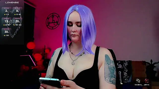 Snapshot of Emmybrightj_ chatting on 02-18-25, 12:59 Emmybrightj  online show from 02-18-25, 12:59